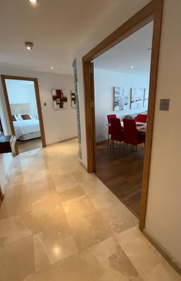 Ocean Village Luxury 2 Bed 2 Bath Apartment - Amazing Views - Pools And Jacuzzis Gibraltar Zewnętrze zdjęcie