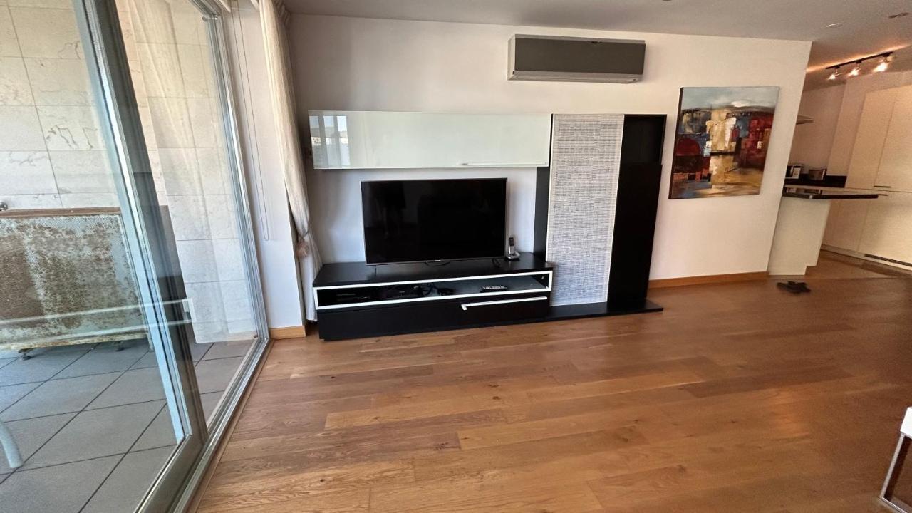 Ocean Village Luxury 2 Bed 2 Bath Apartment - Amazing Views - Pools And Jacuzzis Gibraltar Zewnętrze zdjęcie