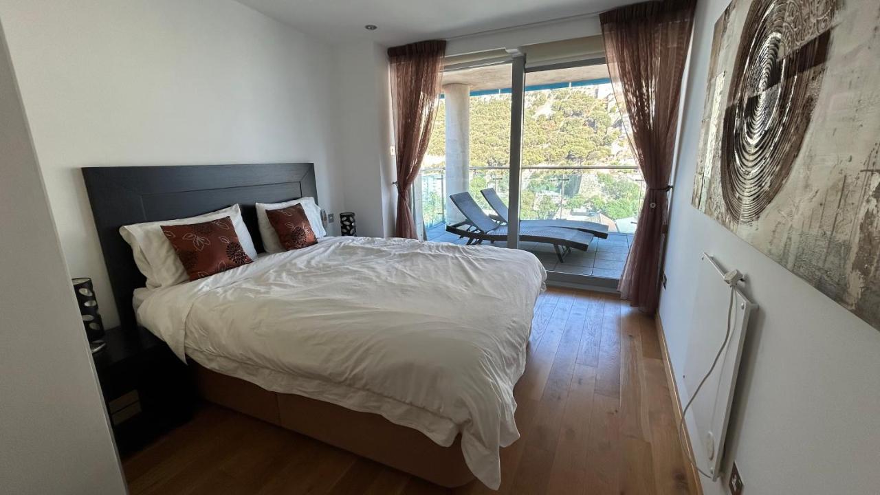 Ocean Village Luxury 2 Bed 2 Bath Apartment - Amazing Views - Pools And Jacuzzis Gibraltar Zewnętrze zdjęcie