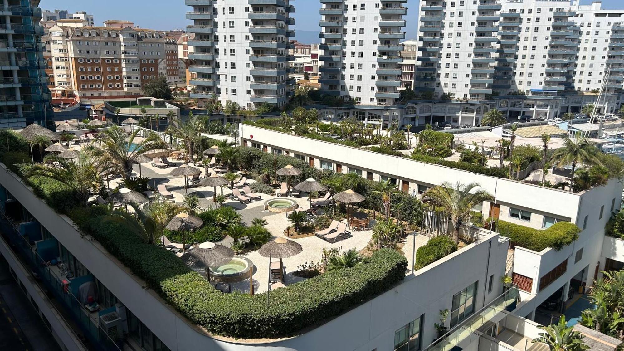 Ocean Village Luxury 2 Bed 2 Bath Apartment - Amazing Views - Pools And Jacuzzis Gibraltar Zewnętrze zdjęcie